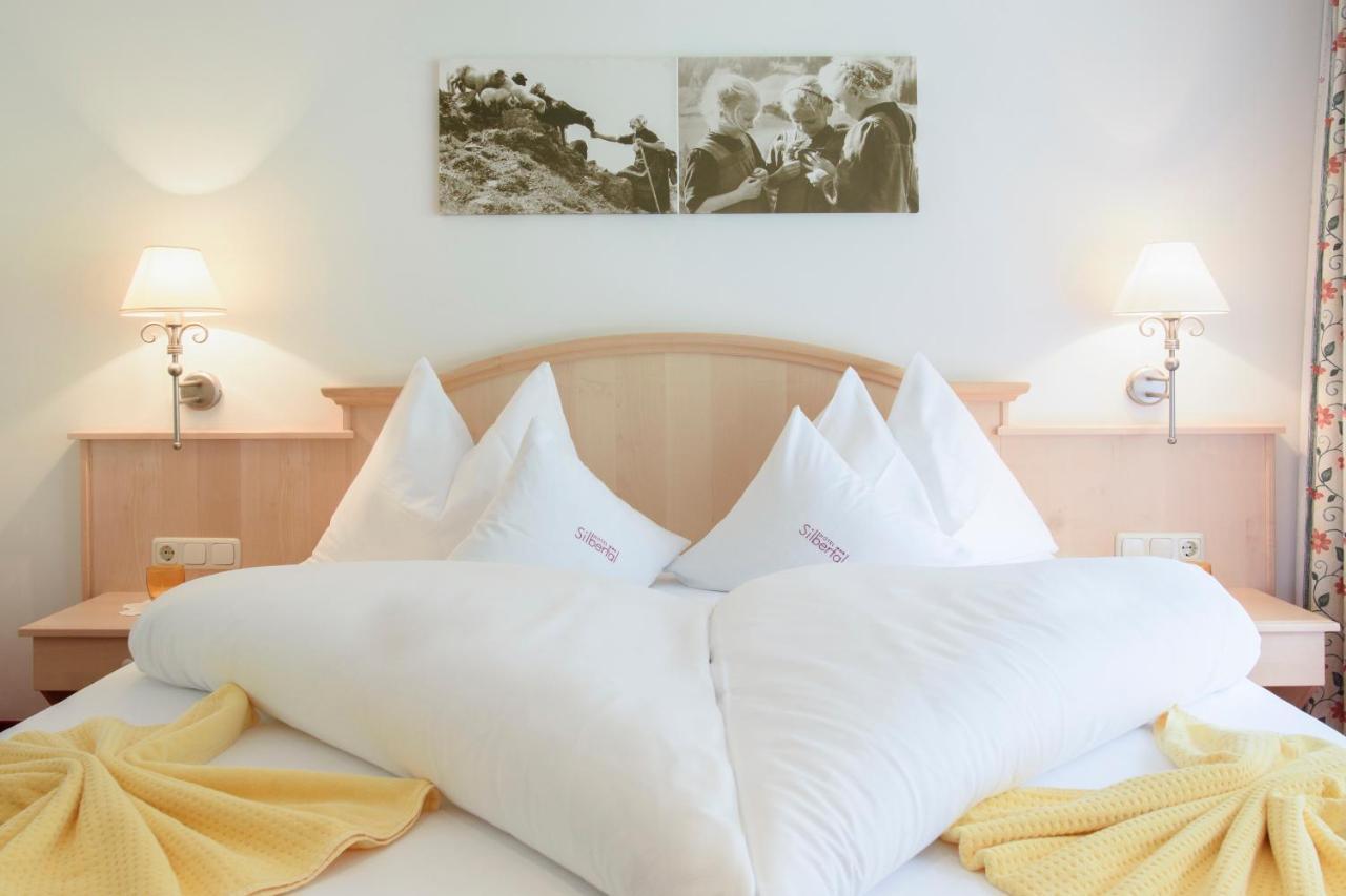 Hotel Silbertal Szoba fotó